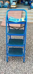 Wadfow 4-Step Steel Household Ladder - 1