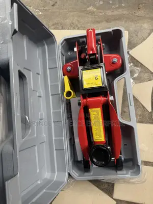 Brand New Hydraulic Floor Jack