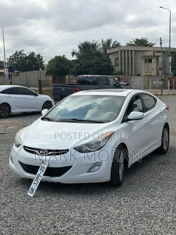 Hyundai Elantra 2013 White - 1