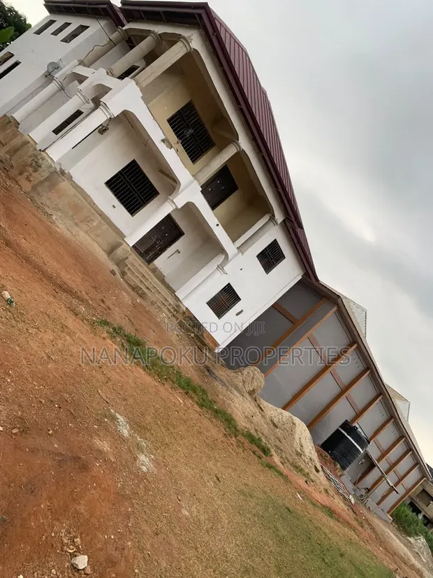 Spacious Warehouse with 8-Bedroom House for Rent in Kumasi - 1