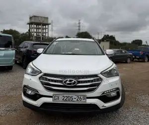 2017 Hyundai Santa Fe SE AWD White