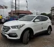 2017 Hyundai Santa Fe SE AWD White - 4