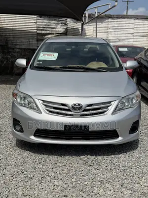 Toyota Corolla Altis 2012 Silver