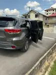 2019 Toyota Highlander XLE AWD - 3
