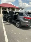 2019 Toyota Highlander XLE AWD - 4