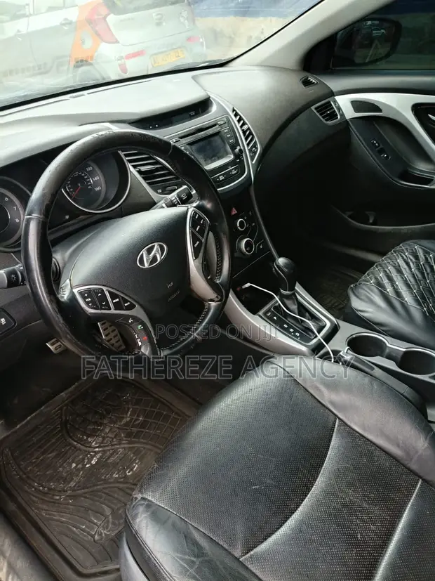 2015 Hyundai Elantra SE Sedan - 1