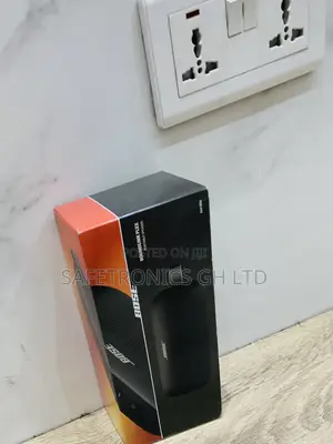 Bose SoundLink Flex Portable Bluetooth Speaker - Brand New