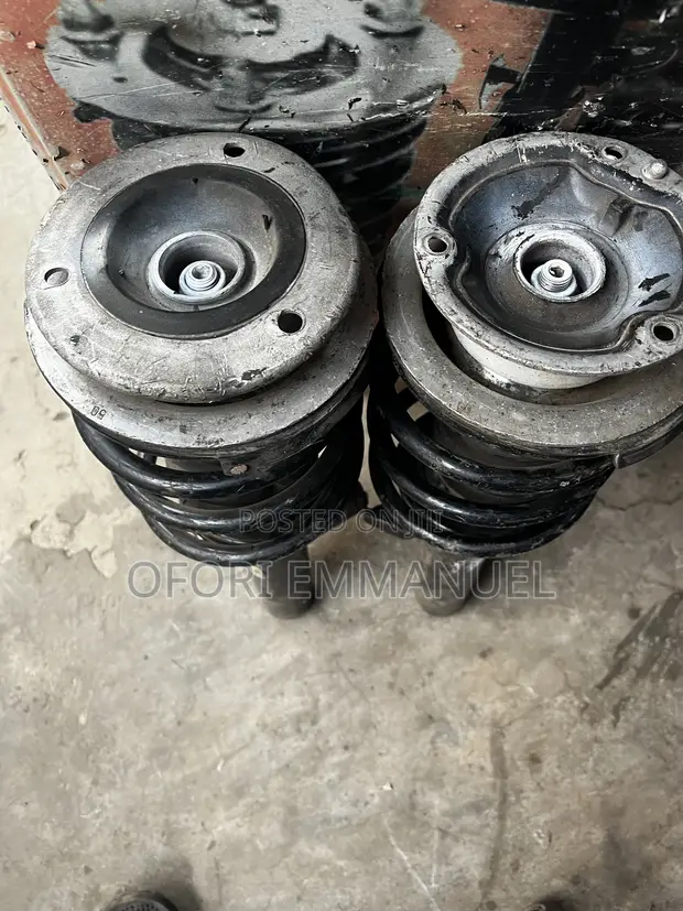 BMW E90/E93/E92 Front Shocks (Used) - 1