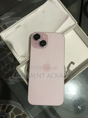 Apple iPhone 15 128GB Pink