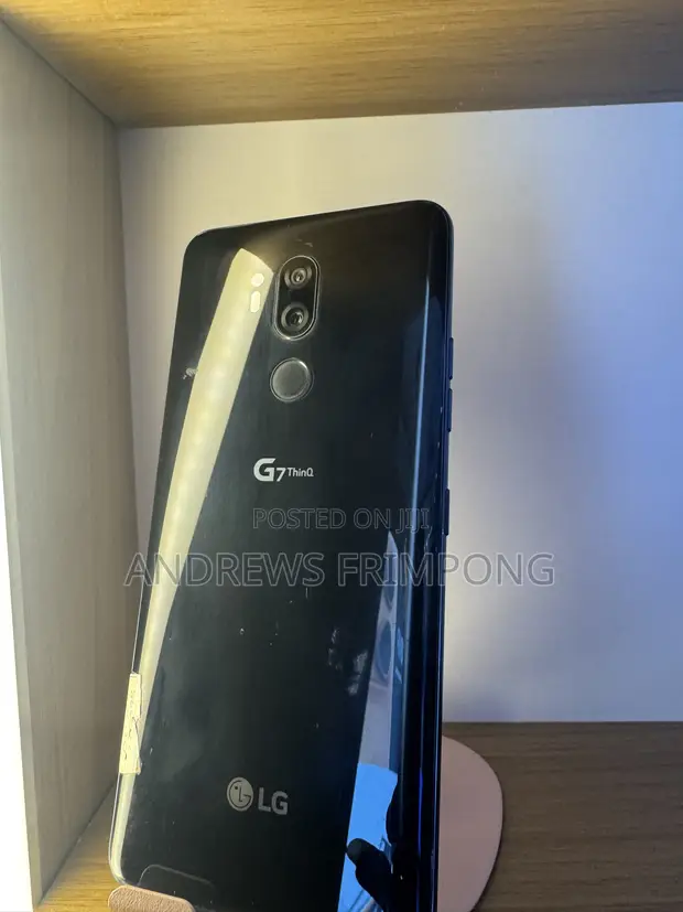 LG G7 ThinQ 64GB Black - 1