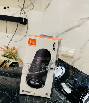 JBL Flip 7 Bluetooth Speaker - Black