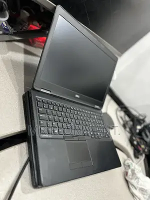 Dell Latitude E5550 Laptop - Intel Core i5, 8GB RAM, 500GB HDD