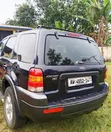 Ford Escape XLS 4x4 2004 Black - 4