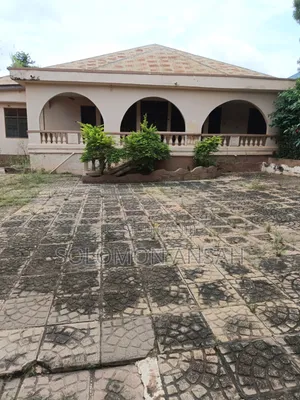 6-Bedroom House for Sale in Daban, Kumasi