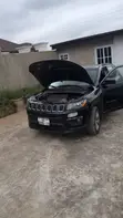 Jeep Compass Latitude 4x4 2019 Black - 3