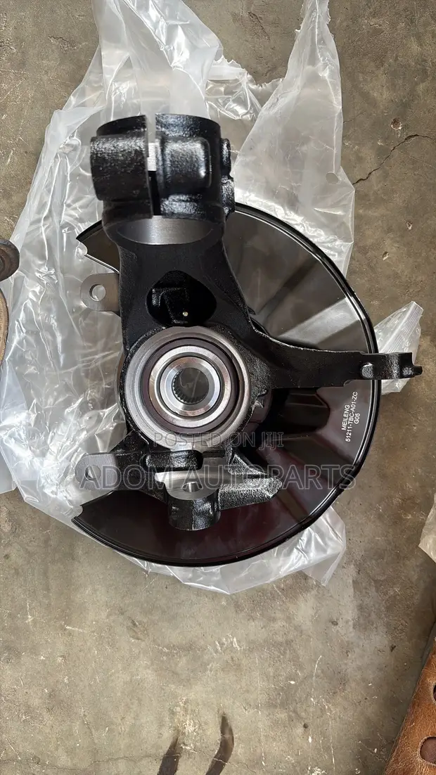 Honda Civic Front Hub (2016-2021) - 1