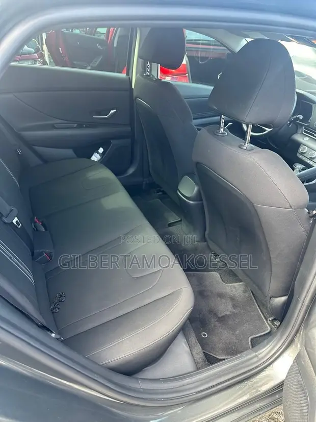 Hyundai Elantra 2023 Black - 1