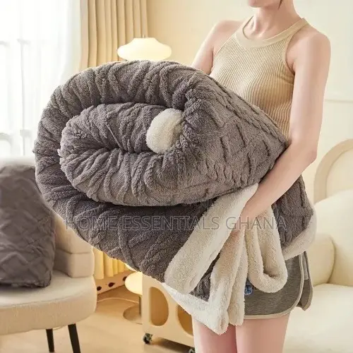 Queen Size Fluffy Fleece Fitted Bedsheet - 1