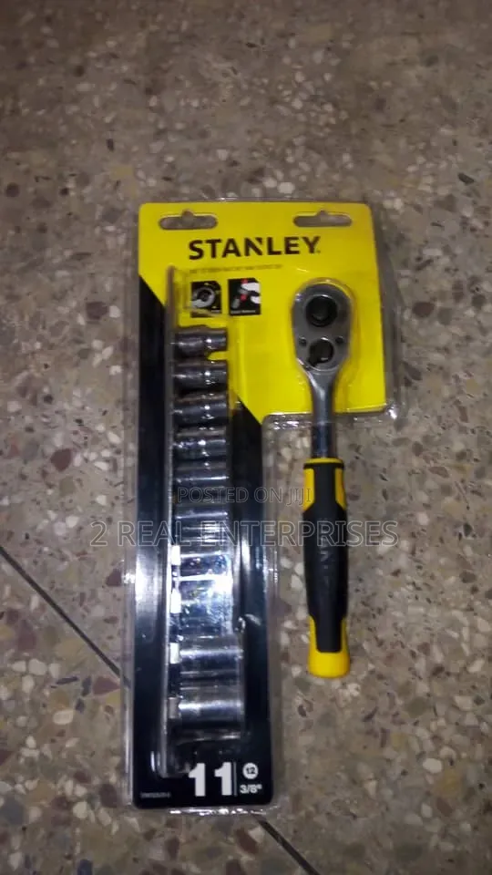 Stanley 11-Piece 1/4" Drive Ratchet & Socket Set STMT82666 - 1