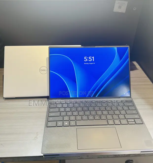 Dell XPS 13 Laptop - Intel Core i5, 8GB RAM, 256GB SSD - 1