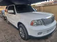 Lincoln Navigator 4x4 Luxury 2007 White - 3