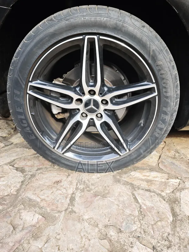 Rim 19 Tyres - Used Set - 1