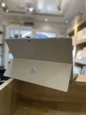 Microsoft Surface Pro 4 Laptop - 8GB RAM, 256GB SSD