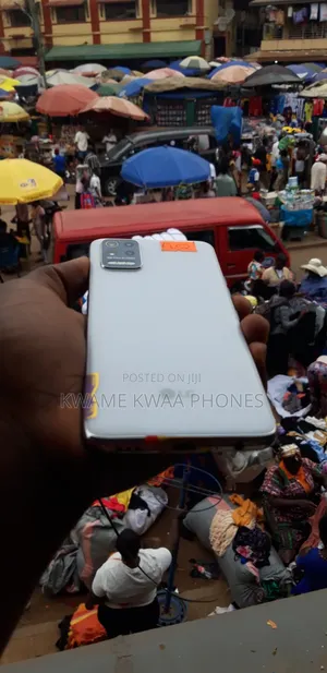 LG Q52 64GB White