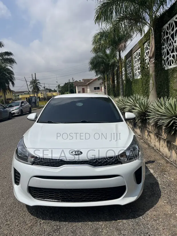 Kia Rio S Hatchback 2019 White - 1