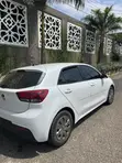 Kia Rio S Hatchback 2019 White - 2