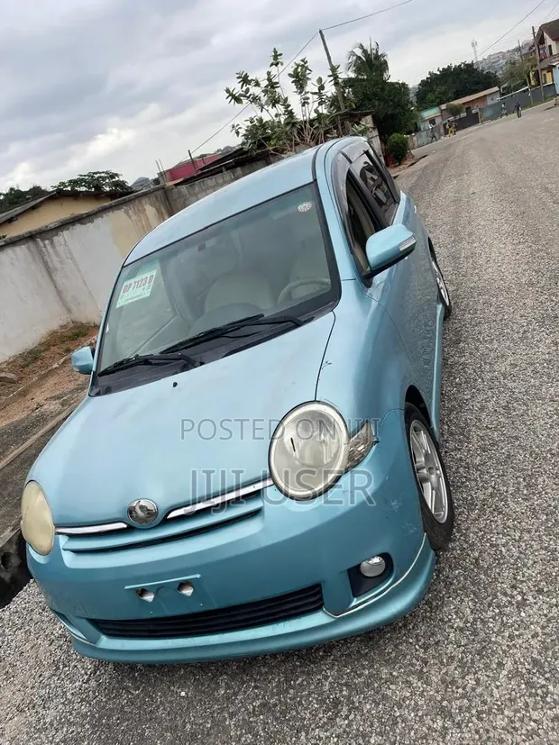 Toyota Sienta 1.5 AWD 2007 Blue - 1