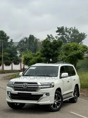 Toyota Land Cruiser V8 2020
