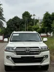 Toyota Land Cruiser V8 2020 - 2