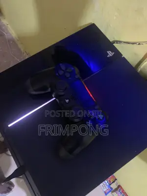 PlayStation 4 Standard with 5 Games