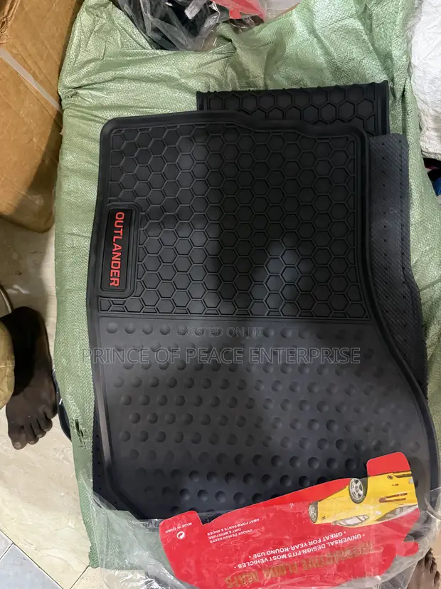 Mitsubishi Outlander Brand New Floor Mats - 1