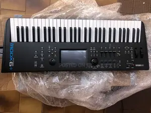 Yamaha MODX6 Plus Synthesizer