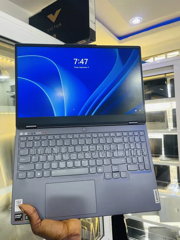 Lenovo Legion Pro 7 Gaming Laptop - AMD Ryzen 7, RTX 4060 - 1