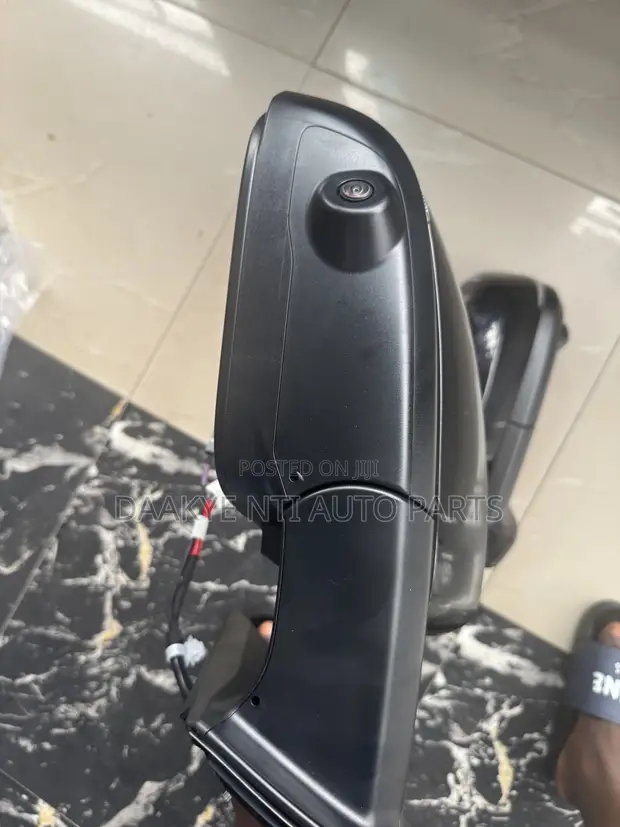 Toyota Tacoma 2025-2026 Side Mirror Pair with Camera - 1
