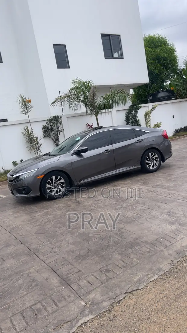 Honda Civic 2016 Gray - 1