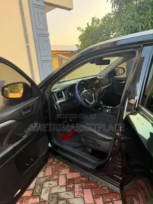 2019 Toyota Highlander XLE Hybrid Black