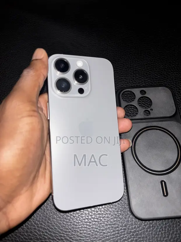 Apple iPhone 15 Pro 128GB Silver - 1