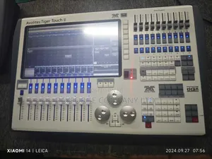 Tiger Touch Quartz DMX Controller