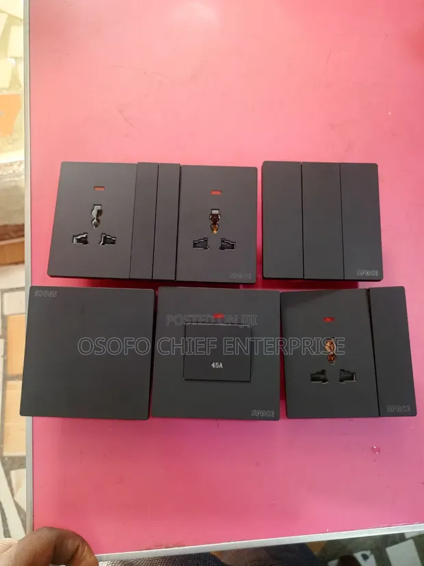 Black Design Double Socket - 1