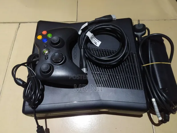 XBOX 360 Slim Console with 20 Games - 1