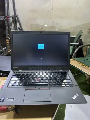Lenovo ThinkPad X1 Carbon Laptop