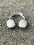 P9 Wireless Bluetooth Noise Reduction Earphones - 1