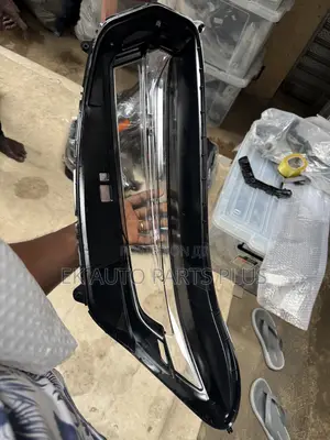Honda CR-V Headlight Glass/Face 2023-2025