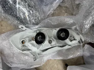 Toyota Corolla Headlight (2005-2008)
