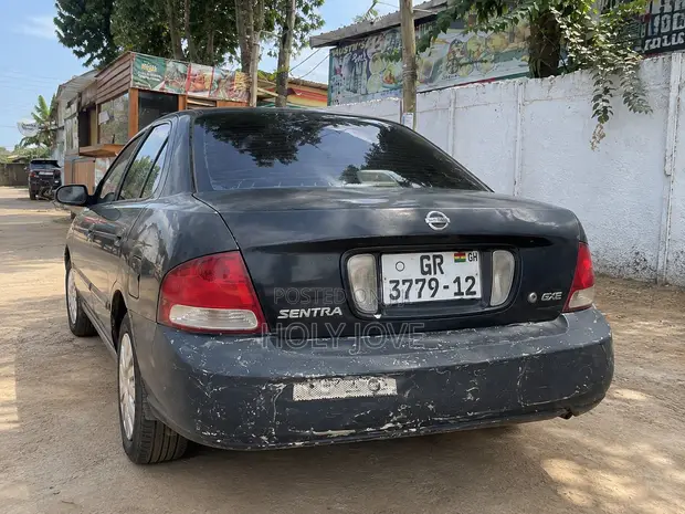 Nissan Sentra 2006 Black - 1