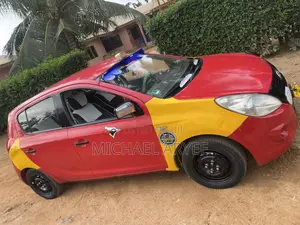 Hyundai i20 2010 Red